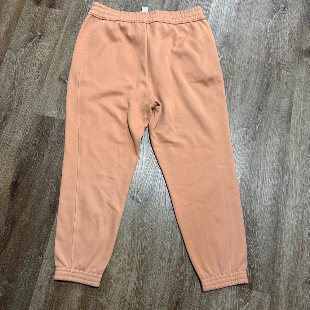 Fabletics Amelia Slim Sweatpants - Picture 3 of 6
